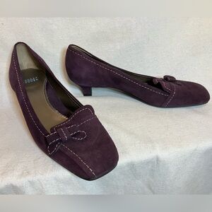 Audrey Brooke Women's Suede Kitten Heel Loafers Stitching Bow Size 8 M